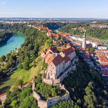 Gemuetliche Fuer Max 4 Personen Hochburg-Ach